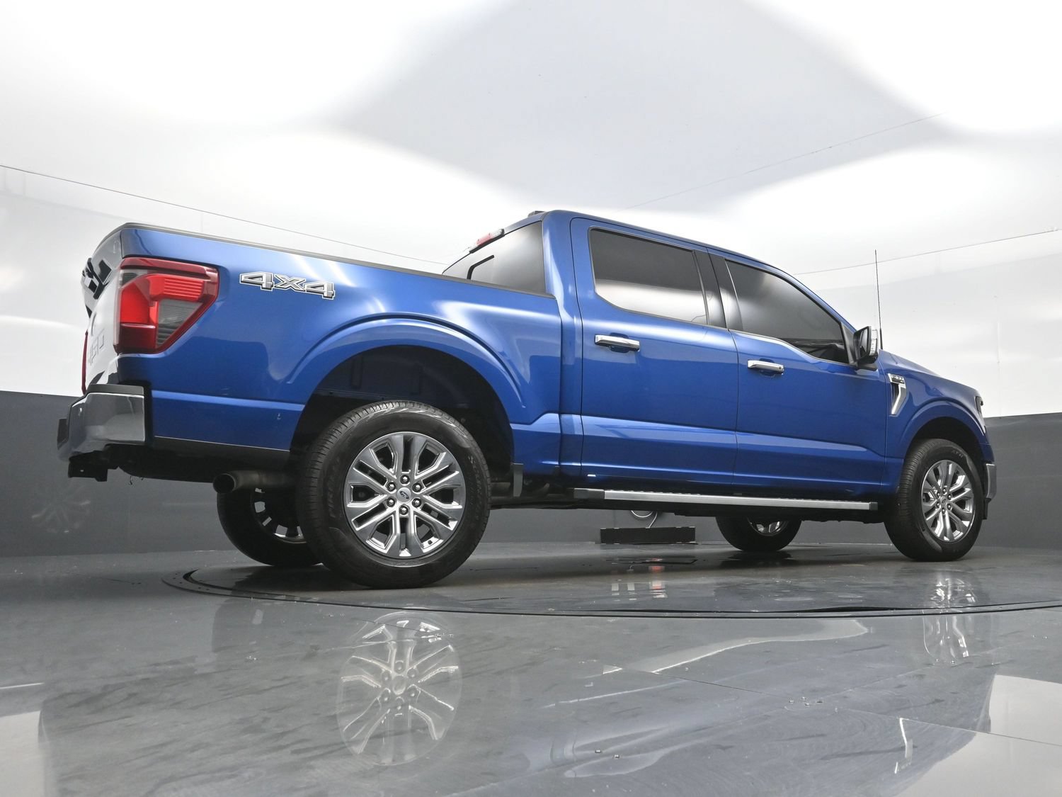 Used 2024 Ford F150 XLT w/ Equipment Group 302A MID AWD/4WD image 32