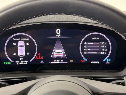 Certified 2024 Porsche Cayenne AWD/4WD image 19