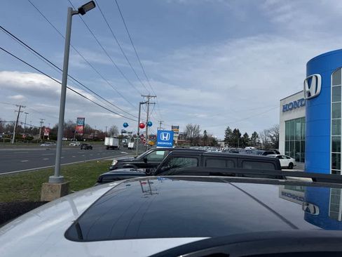 Used 2023 Honda Pilot Elite image 10