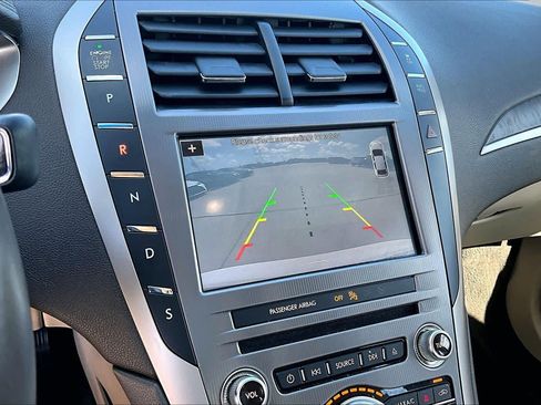 Used 2017 Lincoln MKZ Reserve FWD image 25
