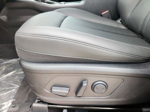New 2026 Kia Sorento S w/ S Panoramic Sunroof Package FWD image 17