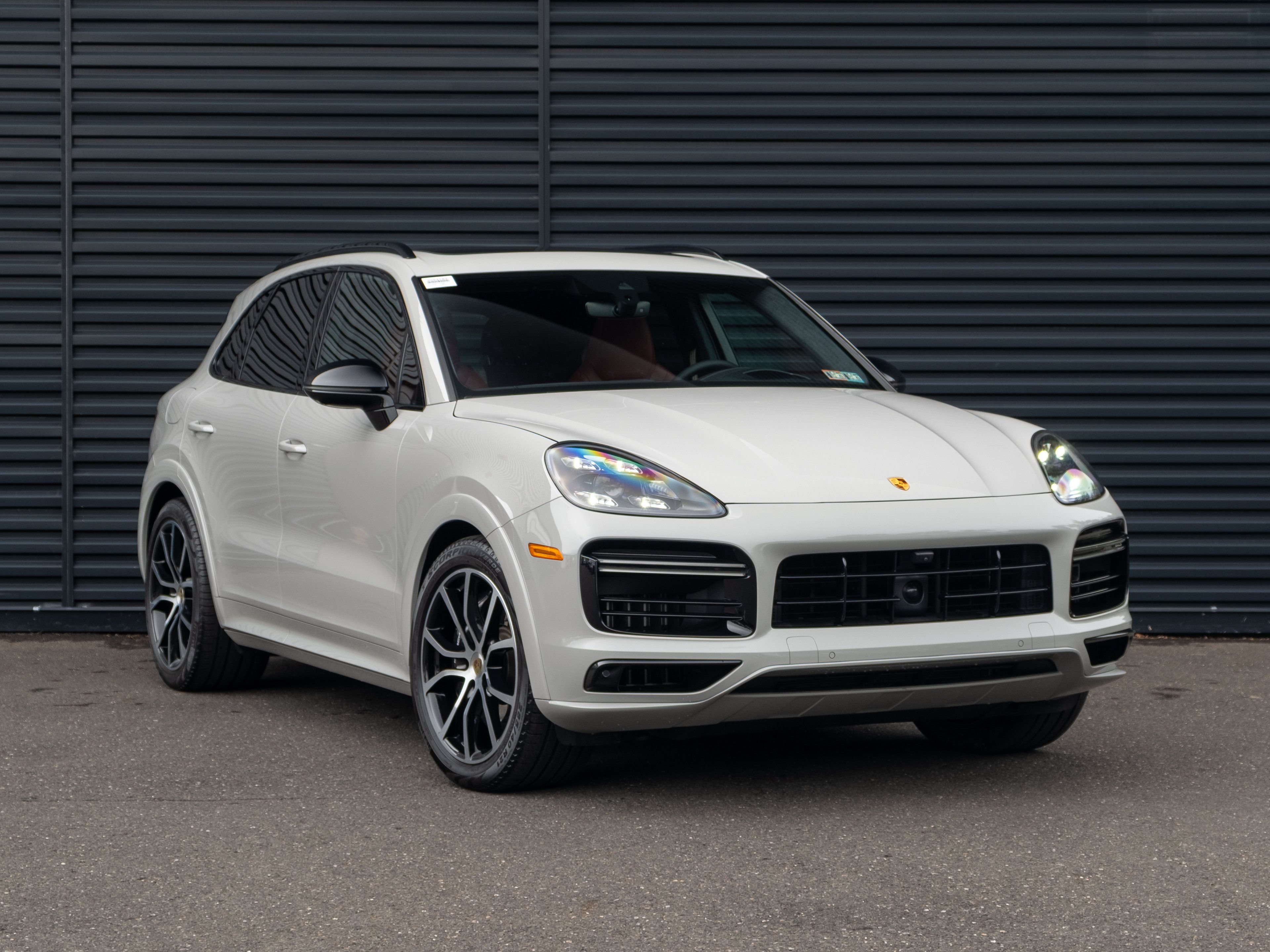 Certified 2023 Porsche Cayenne Turbo AWD/4WD image 10