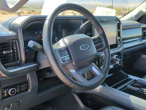 Used 2025 Ford F250 Lariat AWD/4WD image 16