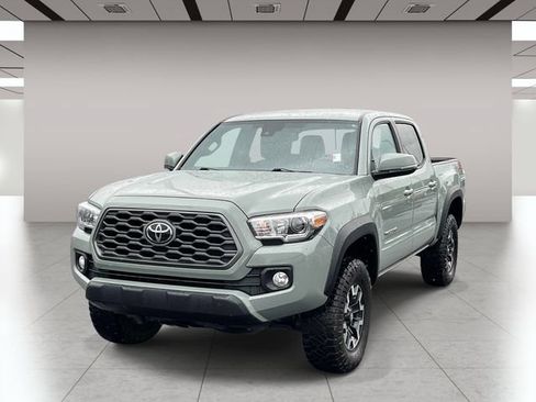 Used 2023 Toyota Tacoma TRD Off-Road AWD/4WD image 8