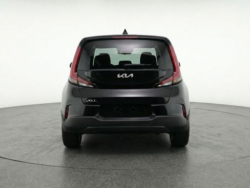 Used 2025 Kia Soul LX w/ LX Technology Package FWD image 7