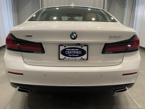 Certified 2023 BMW 530i xDrive w/ Convenience Package AWD/4WD image 5