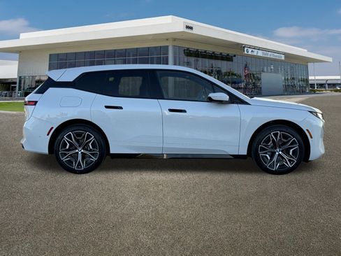 Used 2026 BMW iX xDrive60 image 12