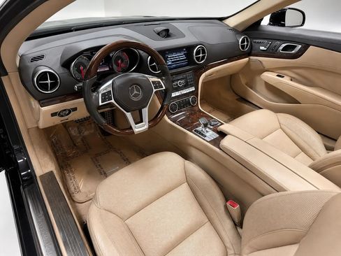Used 2013 Mercedes-Benz SL 550 image 9