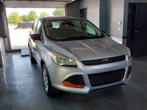 Used 2013 Ford Escape S FWD image 8