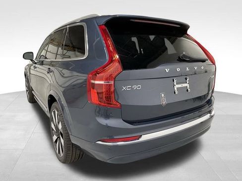 Used 2025 Volvo XC90 T8 Plus image 7
