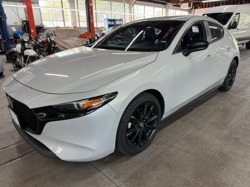 Used 2024 MAZDA MAZDA3 s FWD image 1