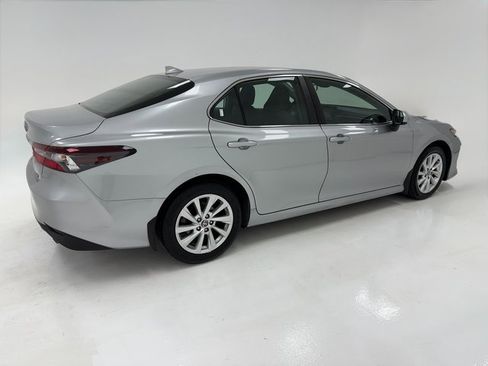 Used 2023 Toyota Camry LE image 41