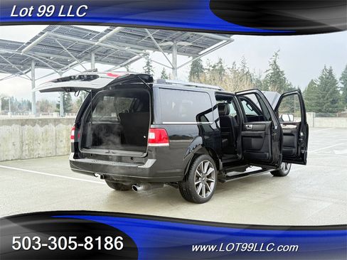Used 2016 Lincoln Navigator L Reserve image 46