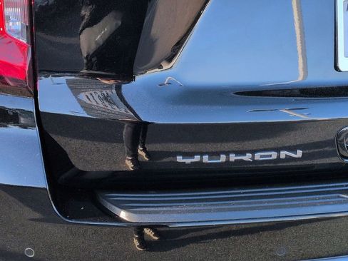 Certified 2023 GMC Yukon XL Denali image 25