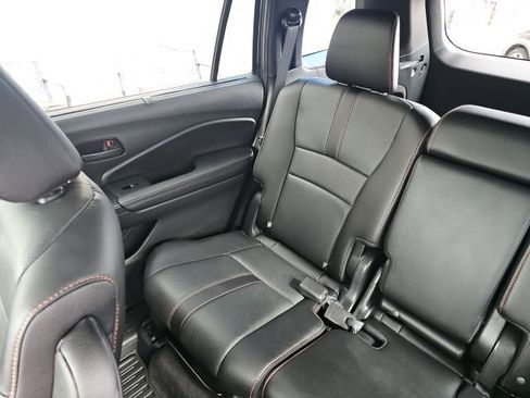 Used 2023 Honda Passport TrailSport image 11