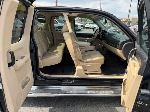 Used 2011 Chevrolet Silverado 1500 LT w/ All-Star Edition AWD/4WD image 10
