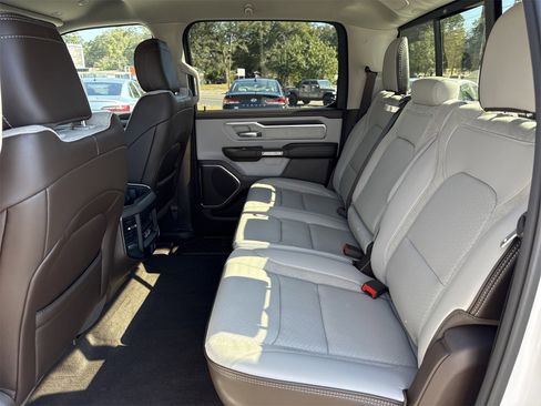 Used 2025 RAM 1500 Laramie image 10