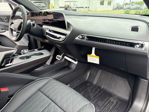 New 2026 Cadillac Lyriq AWD V w/ LPO, Floor Liner Package image 54