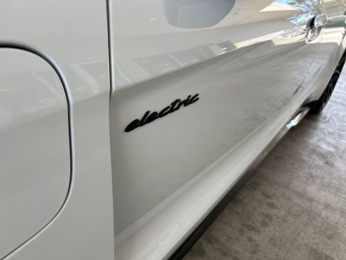 Used 2023 Porsche Taycan GTS AWD/4WD image 16