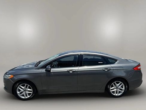 Used 2013 Ford Fusion SE FWD image 4