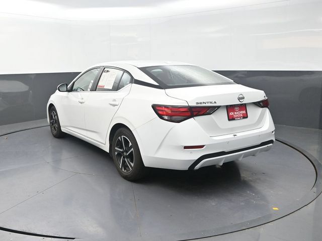Used 2024 Nissan Sentra SV FWD image 6