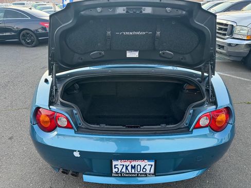Used 2003 BMW Z4 2.5i image 8