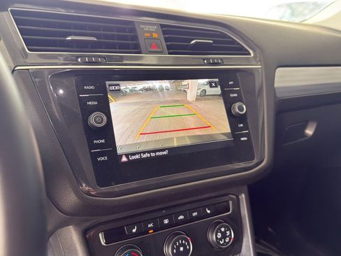 Used 2024 Volkswagen Tiguan S image 15