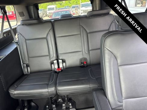 Used 2023 GMC Yukon XL Denali AWD/4WD image 14