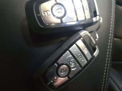 Used 2024 Ford Explorer XLT w/ Equipment Group 202A AWD/4WD image 9