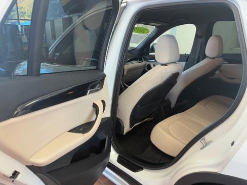 Used 2019 BMW X1 sDrive28i image 27