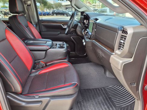 Used 2023 GMC Sierra 1500 Elevation image 9