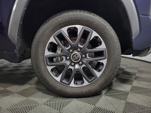 Used 2023 Toyota Tundra Limited image 11