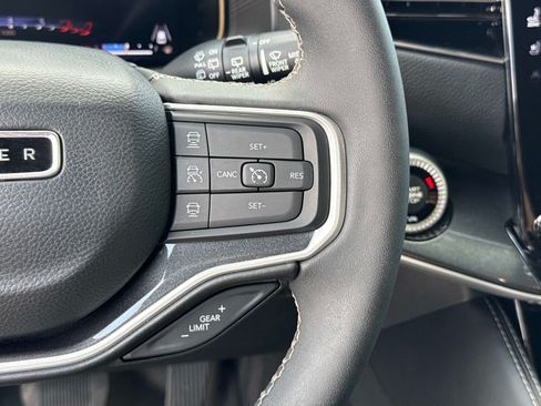 Used 2022 Jeep Wagoneer Series I w/ Convenience Group I RWD image 31