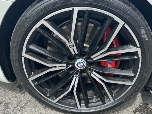 Used 2023 BMW M550i xDrive w/ Executive Package AWD/4WD image 12