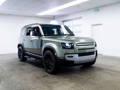 Used 2021 Land Rover Defender 110 SE image 26