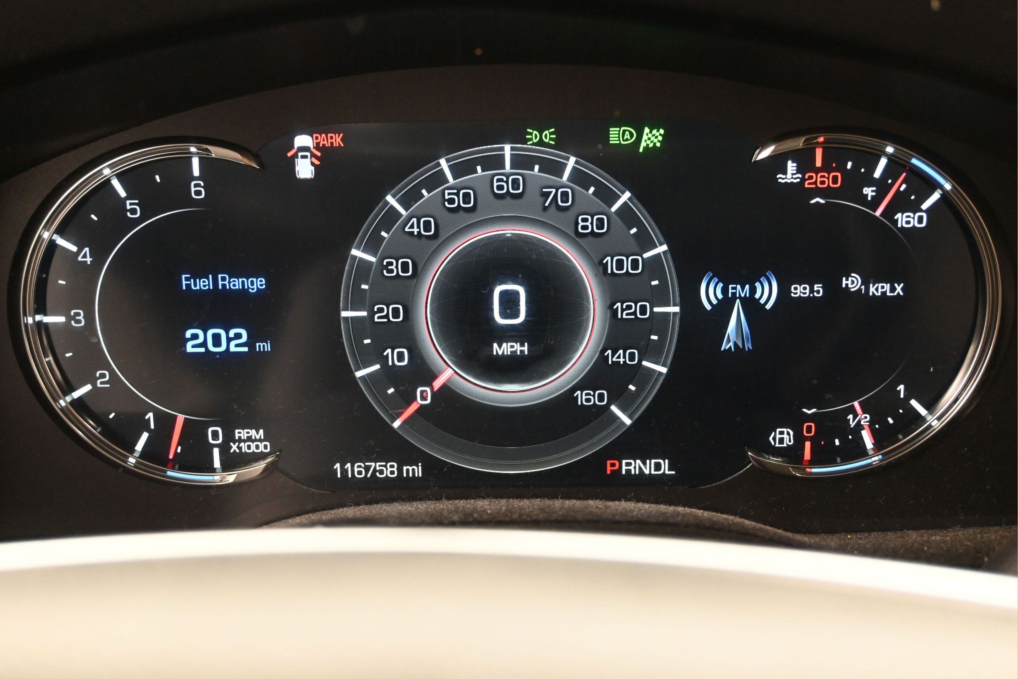 Used 2019 Cadillac Escalade Luxury w/ LPO, Radiant Package AWD/4WD image 16