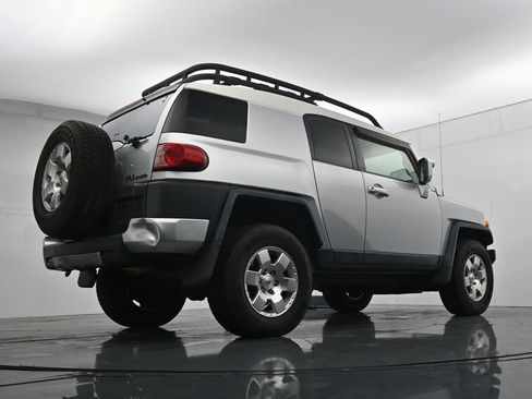 Used 2008 Toyota FJ Cruiser 4WD w/ Convenience Pkg image 22
