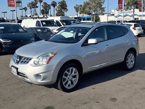 Used 2013 Nissan Rogue SL AWD/4WD image 3