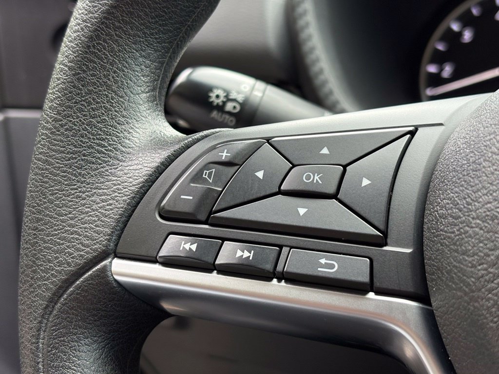 Used 2024 Nissan Sentra SV FWD image 22