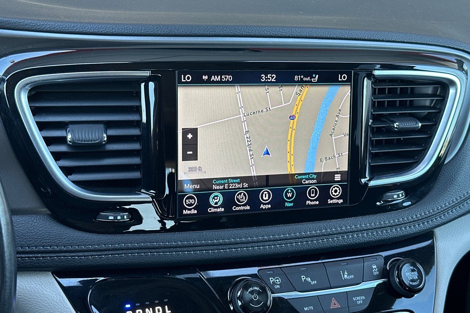 Used 2019 Chrysler Pacifica Limited w/ Advanced Safetytec Group FWD image 20