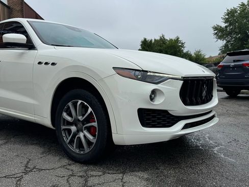 Used 2019 Maserati Levante image 9