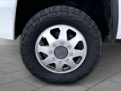 Used 2016 GMC Sierra 3500 Denali w/ Duramax Plus Package image 8