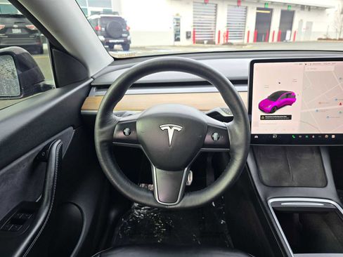 Used 2021 Tesla Model Y Long Range image 20