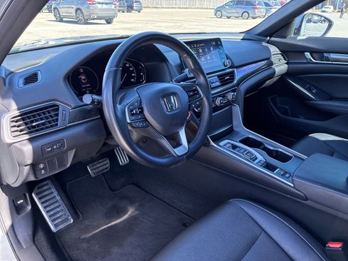 Certified 2019 Honda Accord Sport image 2