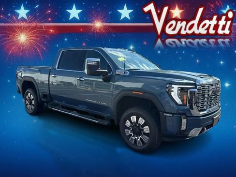 Certified 2025 GMC Sierra 2500 Denali w/ Denali Reserve Package AWD/4WD image 3