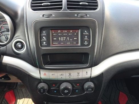 Used 2015 Dodge Journey SXT w/ Flexible Seating Group FWD image 21