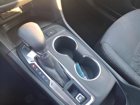 Used 2023 Chevrolet Equinox LT w/ LPO, Floor Liner Package image 19