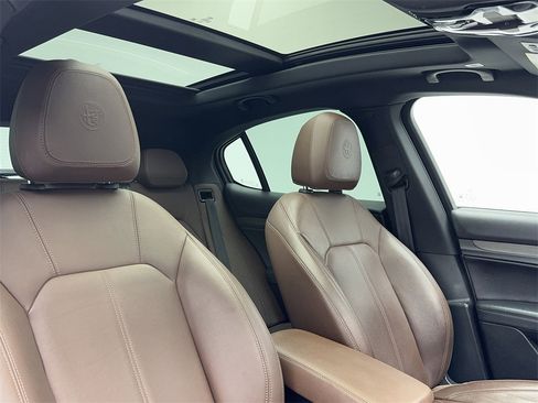 Used 2022 Alfa Romeo Stelvio Ti image 32