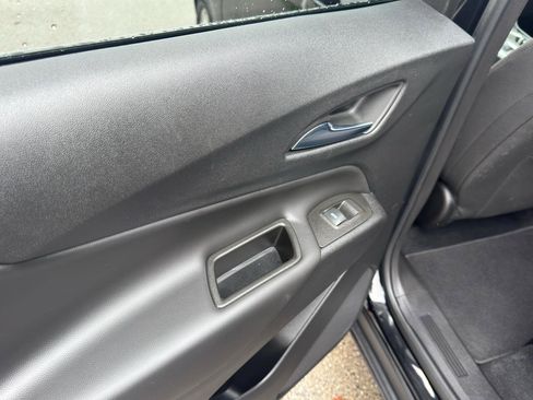 Used 2021 Chevrolet Equinox LT image 41