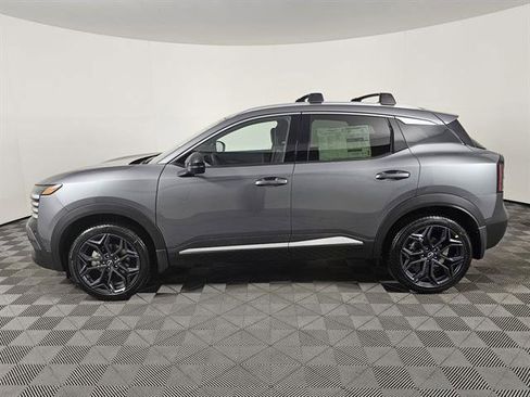 New 2026 Nissan Kicks SR w/ SR Premium Package image 8